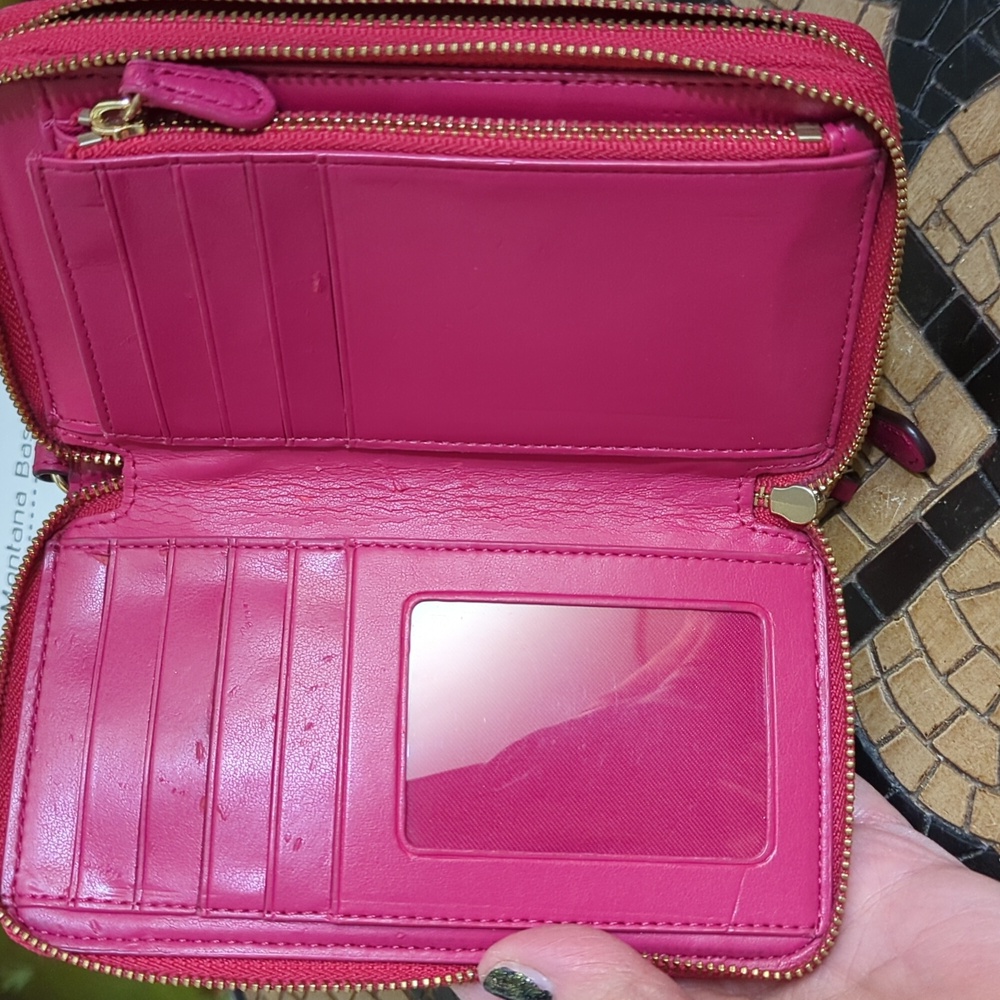 COACH Pink Leather Double Zip Wristlet Wallet. GREAT CONDITION - Picture 4 of 6